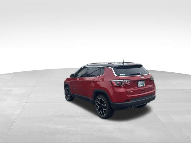 Used 2017 Jeep Compass Limited AWD/4WD image 10