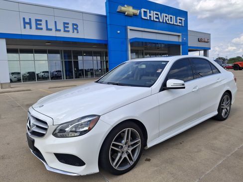 Used 2015 Mercedes-Benz E 350 4MATIC Sedan image 3
