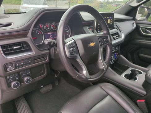Used 2021 Chevrolet Suburban LT AWD/4WD image 14