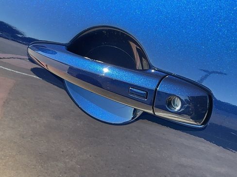 New 2025 Nissan Pathfinder SV image 9