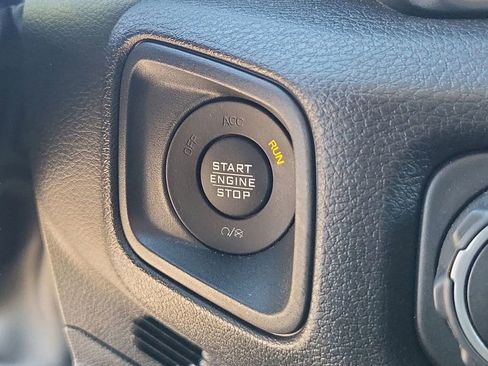 Used 2025 Jeep Wrangler Sport S image 26