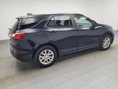 Used 2020 Chevrolet Equinox LS w/ LS Convenience Package image 10