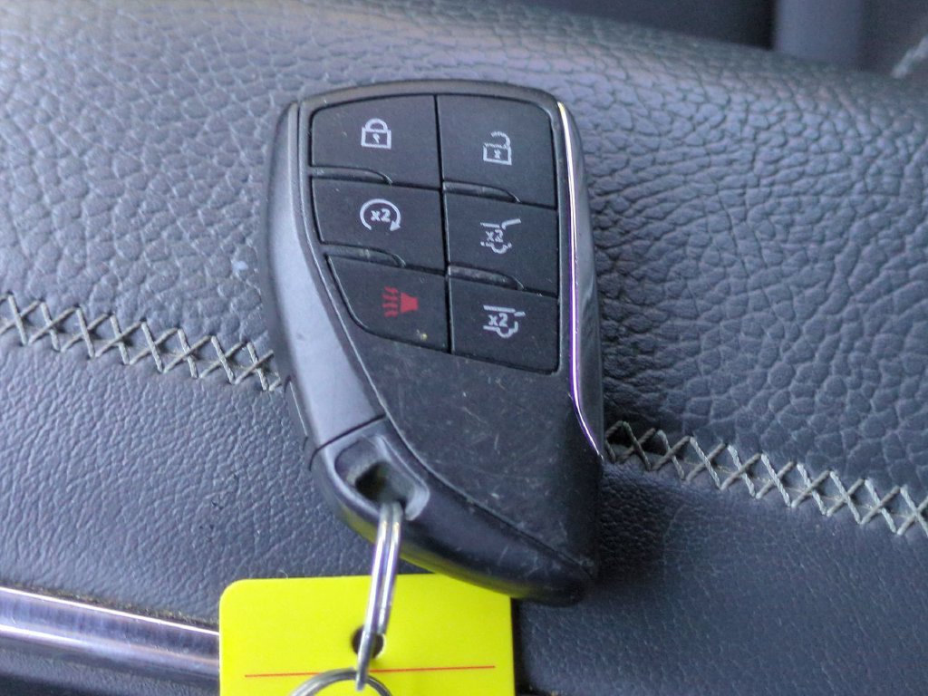 Used 2023 GMC Yukon Denali AWD/4WD image 33
