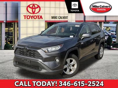 Used 2019 Toyota RAV4 XLE w/ Convenience Package