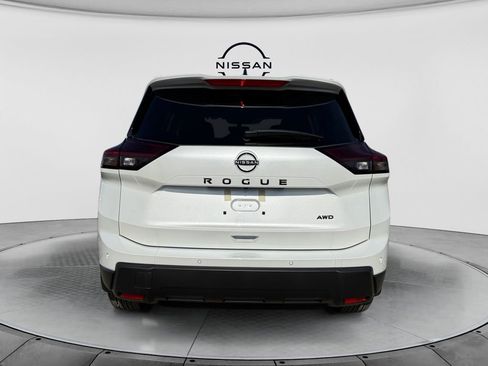 New 2026 Nissan Rogue SV image 4