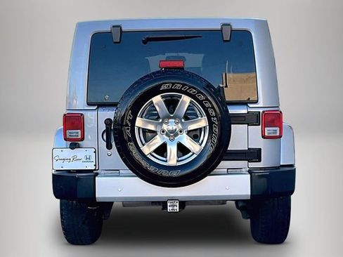 Used 2015 Jeep Wrangler Unlimited Sahara w/ Max Tow Package image 6