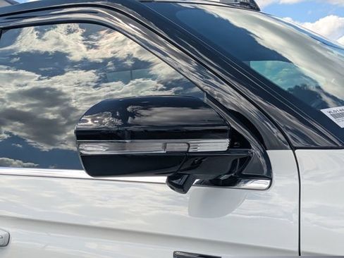 Certified 2024 Lincoln Navigator Black Label AWD/4WD image 11