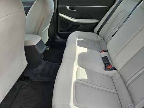 Used 2023 Hyundai Sonata SE FWD image 18