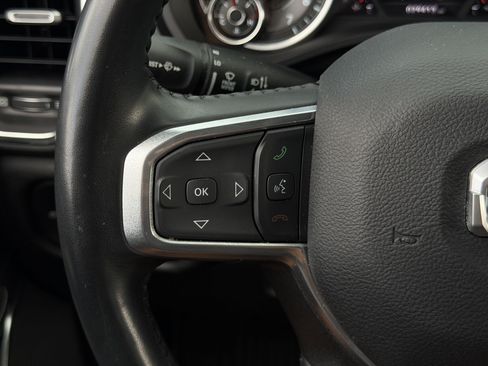 Used 2024 RAM 1500 Laramie AWD/4WD image 18