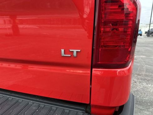 Used 2025 Chevrolet Silverado 1500 LT image 32