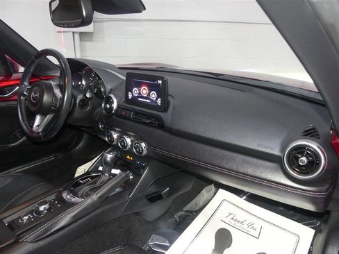 Used 2020 MAZDA MX-5 Miata RF Grand Touring image 24