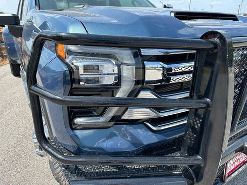 Used 2025 Chevrolet Silverado 3500 High Country AWD/4WD image 13