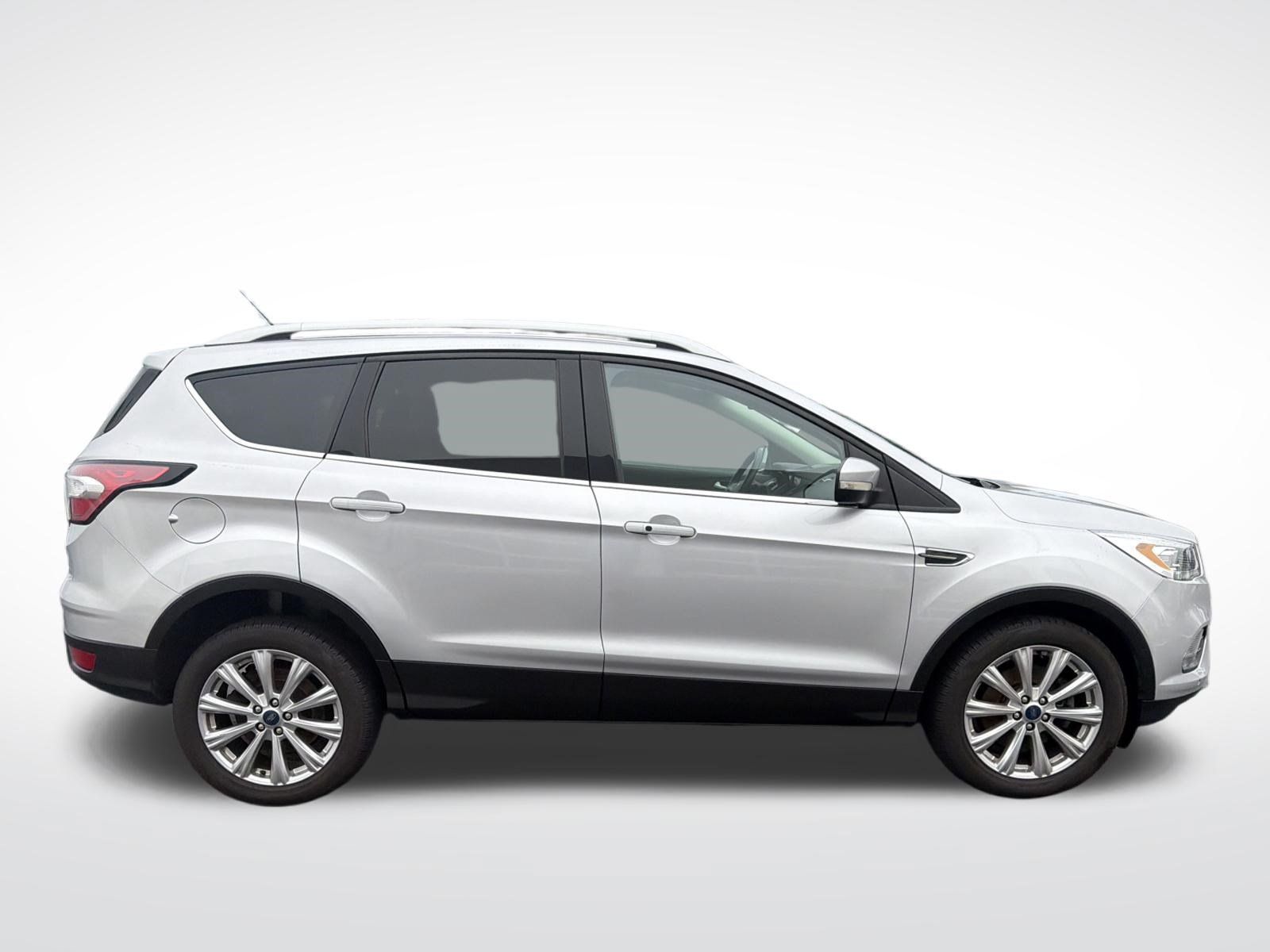 Used 2017 Ford Escape Titanium w/ Canadian Touring Package AWD/4WD image 7