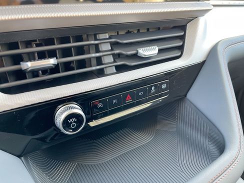 New 2026 Ford Explorer Active w/ Active Comfort Package image 41