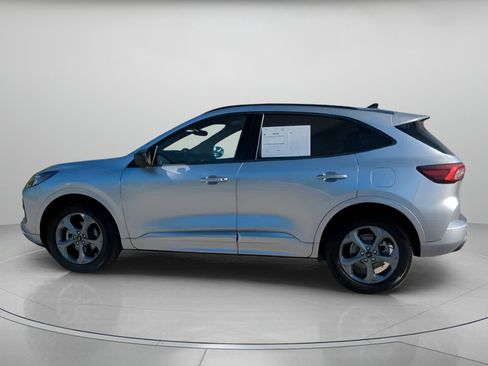 Certified 2023 Ford Escape ST-Line w/ Tech Pack #1 AWD/4WD image 17