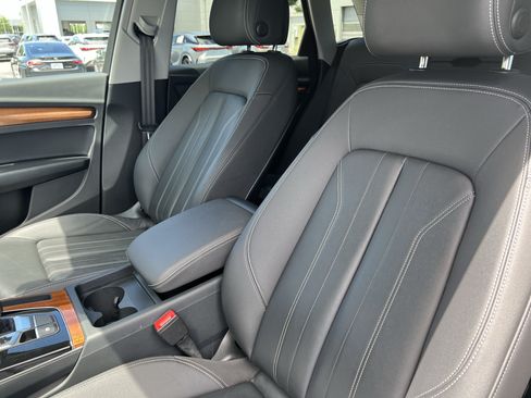 Certified 2023 Audi Q5 2.0T Premium w/ Convenience Package AWD/4WD image 16