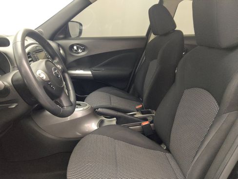 Used 2016 Nissan Juke S FWD image 17