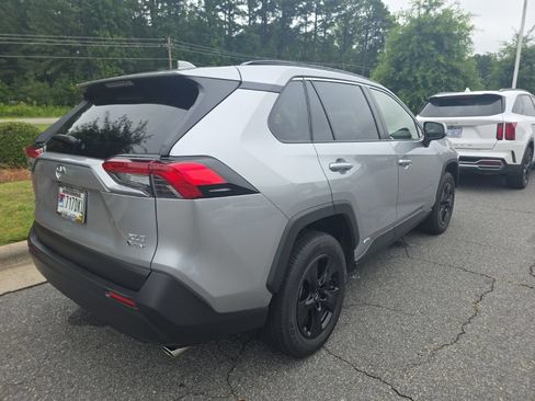 Used 2025 Toyota RAV4 XLE w/ Convenience Package AWD/4WD image 10