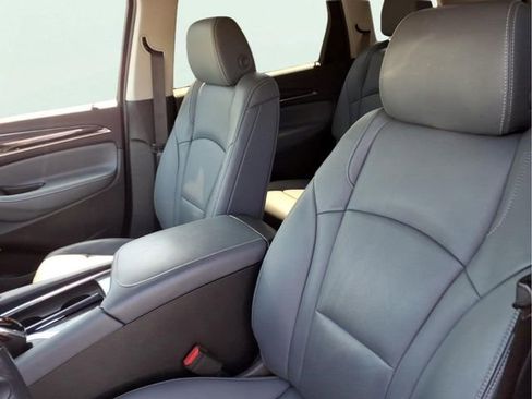 Used 2021 Buick Enclave Premium w/ Surround and Sites Package AWD/4WD image 7