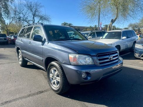 Used 2004 Toyota Highlander 2WD image 3