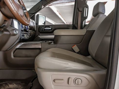 Used 2021 Chevrolet Silverado 2500 LTZ w/ LTZ Texas Edition AWD/4WD image 30