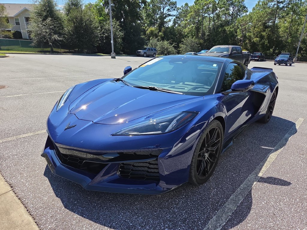 Used 2026 Chevrolet Corvette Z06 RWD image 3