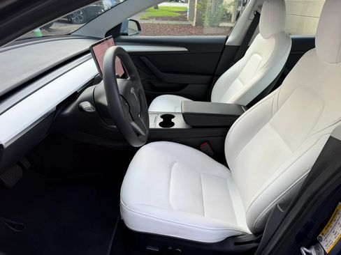 Used 2021 Tesla Model 3 Long Range AWD/4WD image 17