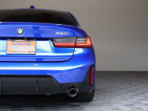 Used 2023 BMW 330i Sedan w/ M Sport Package RWD image 12