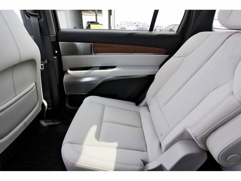 New 2026 Cadillac Vistiq Sport image 12