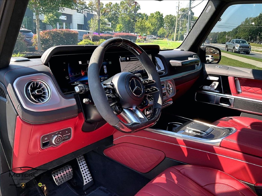 Used 2025 Mercedes-Benz G 63 AMG 4MATIC image 12