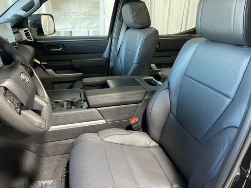 New 2025 Toyota Tundra Platinum AWD/4WD image 4