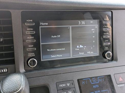 Used 2020 Toyota Sienna L FWD image 25