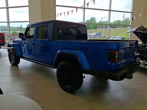 Used 2021 Jeep Gladiator Sport AWD/4WD image 4