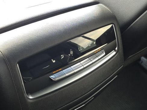 Used 2024 Cadillac Escalade ESV Premium Luxury w/ Performance Package image 20