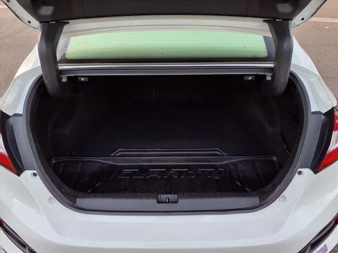 Used 2018 Honda Clarity Plug-In Hybrid image 6