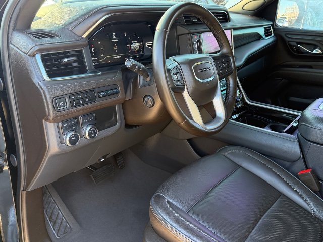 Certified 2024 GMC Yukon XL Denali AWD/4WD image 11