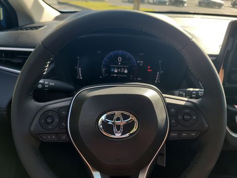 Certified 2026 Toyota Corolla Cross LE image 28