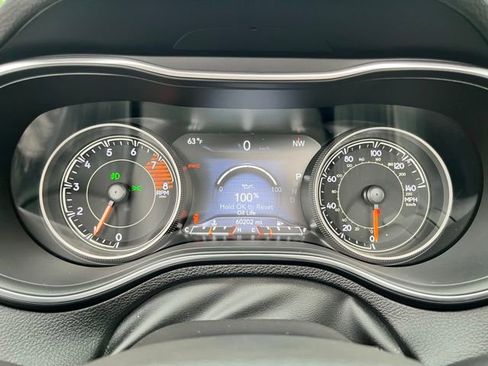 Used 2019 Jeep Cherokee Limited AWD/4WD image 30