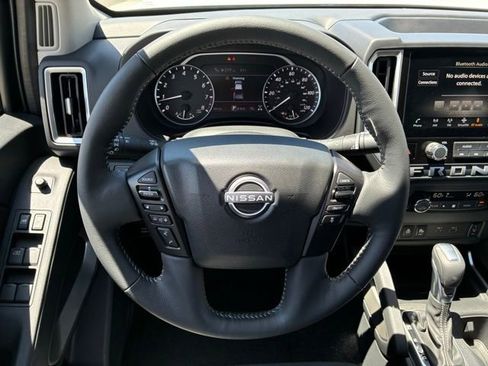 Certified 2025 Nissan Frontier SV w/ SV Convenience Package AWD/4WD image 14