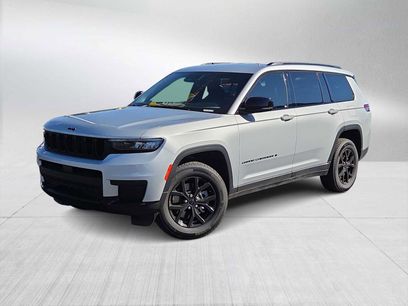 New 2025 Jeep Grand Cherokee L Laredo