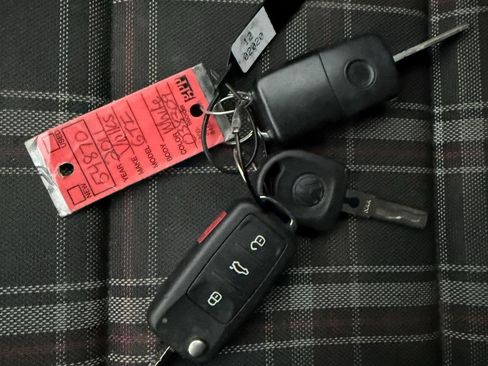 Used 2011 Volkswagen GTI Autobahn image 30