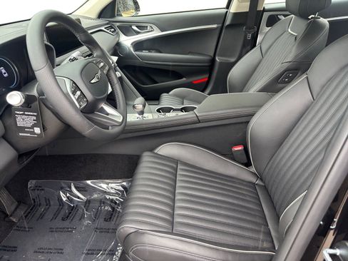 New 2026 Genesis G70 2.5T Prestige image 9