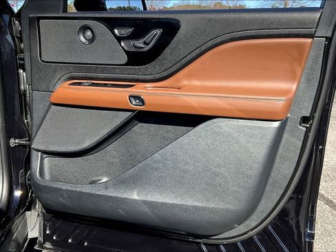 Certified 2024 Lincoln Aviator Reserve w/ Equipment Group 201A image 24