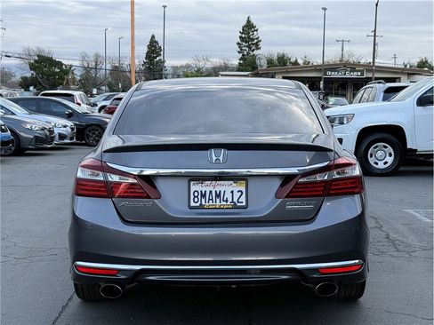 Used 2017 Honda Accord Sport Special Edition image 27