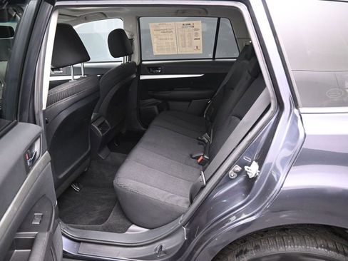 Used 2011 Subaru Outback 2.5i Premium image 27