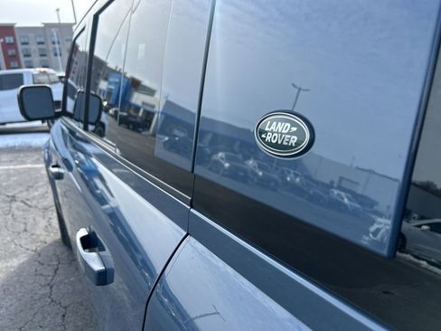 Used 2024 Land Rover Defender 110 X-Dynamic SE image 15