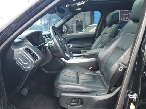 Used 2019 Land Rover Range Rover Sport HSE image 10