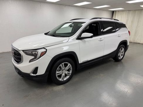 Used 2020 GMC Terrain SLE w/ Driver Convenience Package FWD image 1