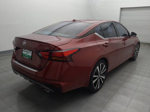 Used 2021 Nissan Altima 2.5 SR w/ SR Premium Package image 9