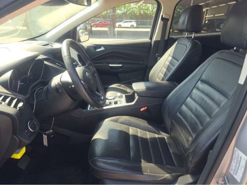 Used 2017 Ford Escape Titanium w/ Equipment Group 301A image 11